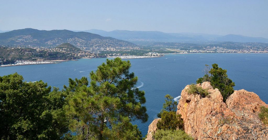 sea and mountain of french riviera
